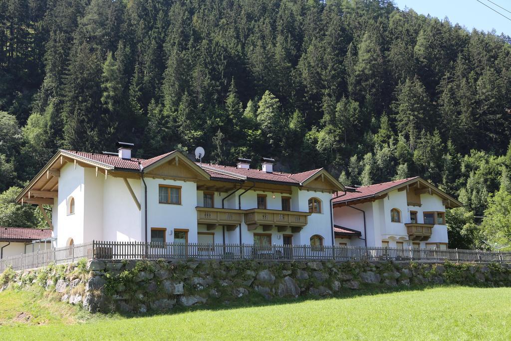 Haus Peter Schiestl Apartment Цел ам Цилер Стая снимка