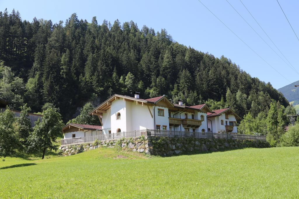 Haus Peter Schiestl Apartment Цел ам Цилер Стая снимка