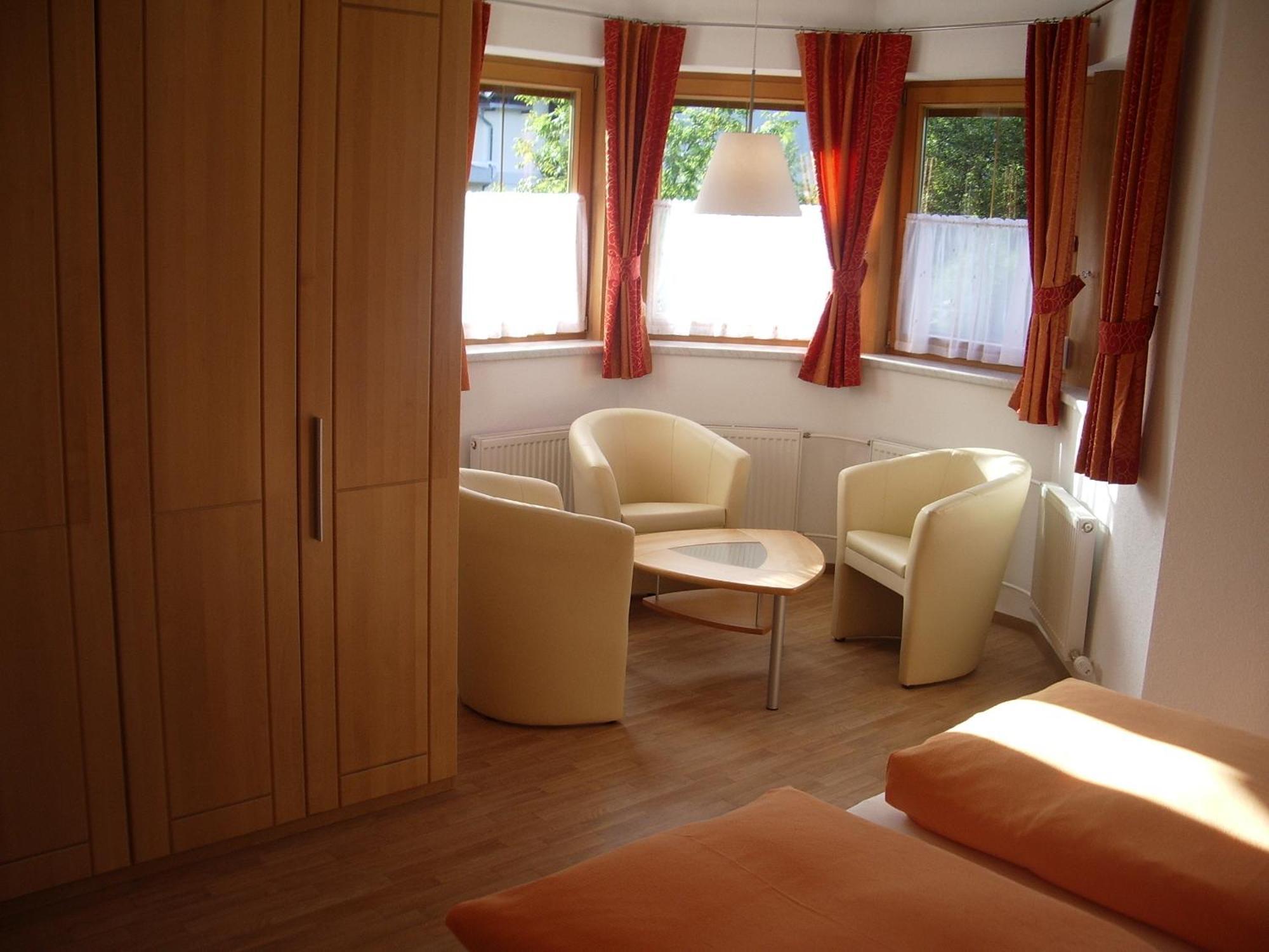 Haus Peter Schiestl Apartment Цел ам Цилер Екстериор снимка