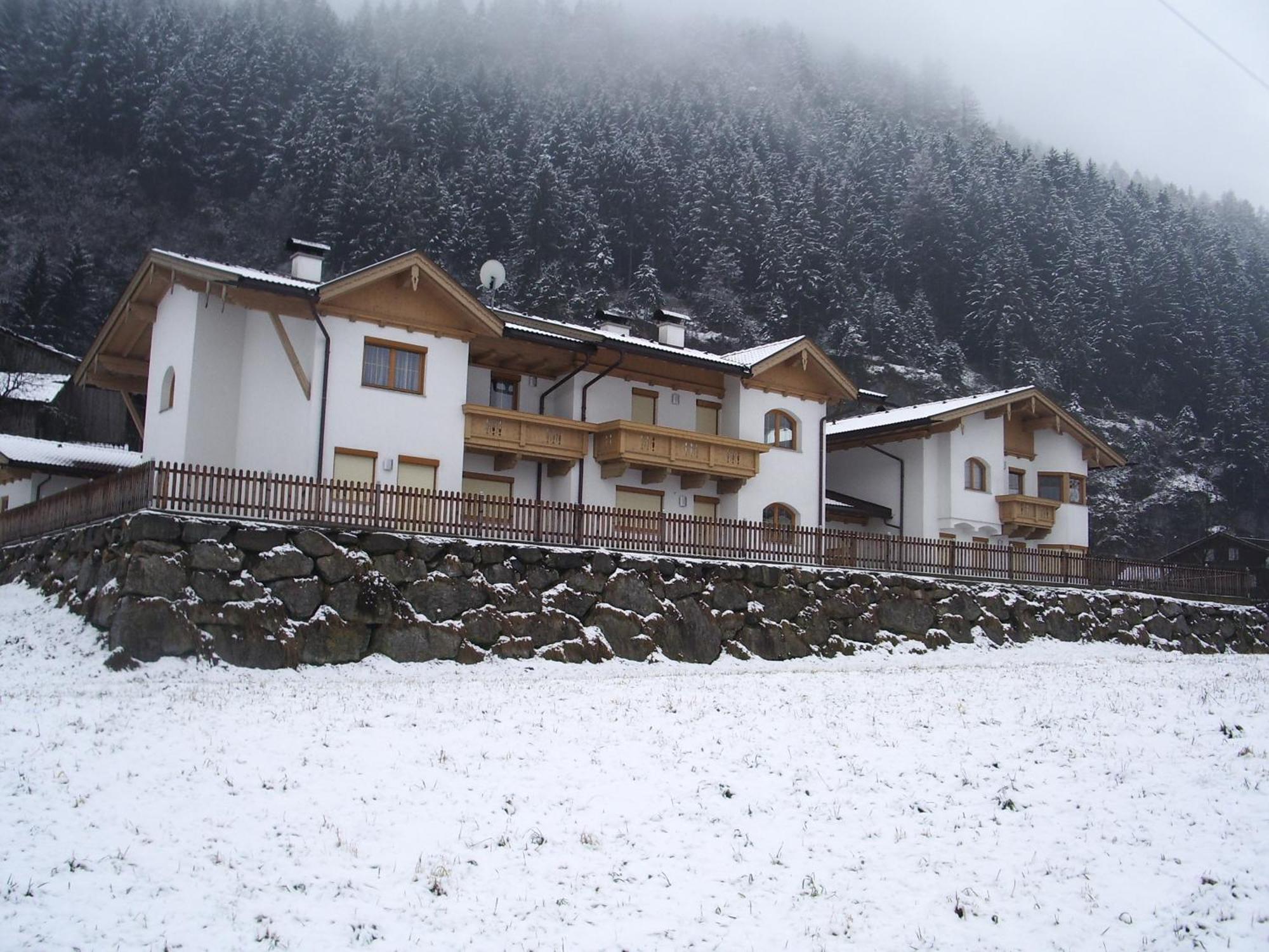 Haus Peter Schiestl Apartment Цел ам Цилер Екстериор снимка