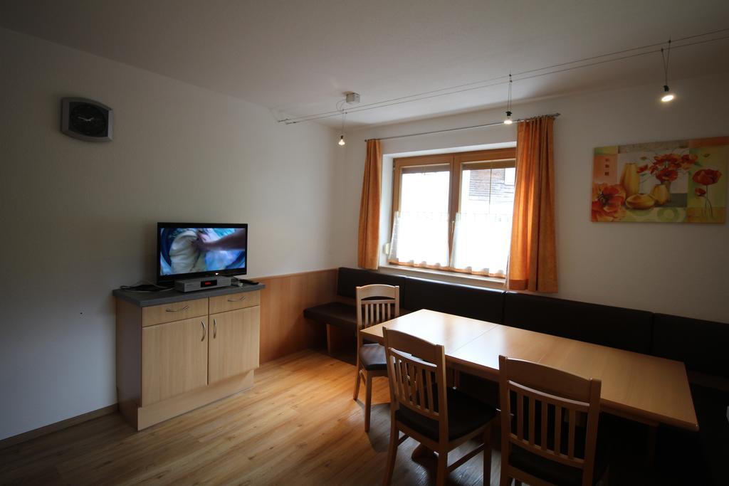 Haus Peter Schiestl Apartment Цел ам Цилер Екстериор снимка