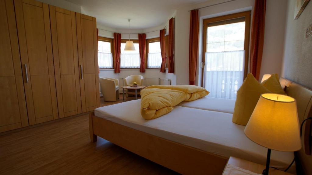 Haus Peter Schiestl Apartment Цел ам Цилер Екстериор снимка