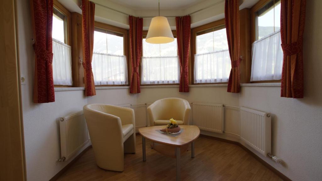 Haus Peter Schiestl Apartment Цел ам Цилер Екстериор снимка