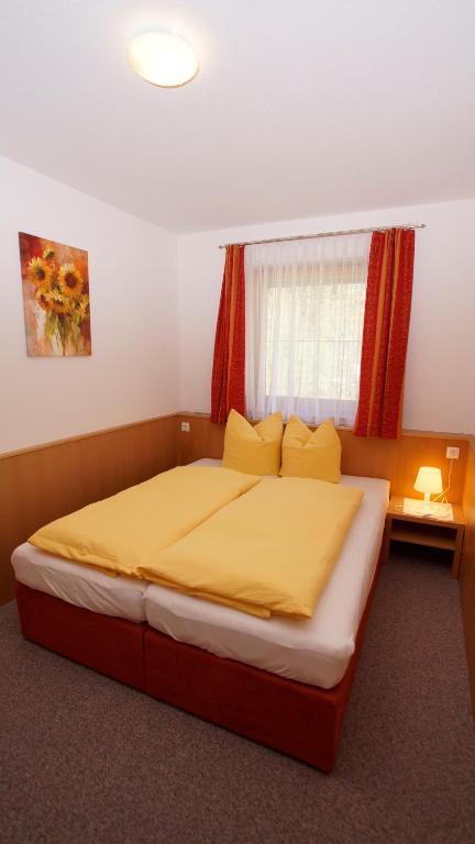 Haus Peter Schiestl Apartment Цел ам Цилер Екстериор снимка