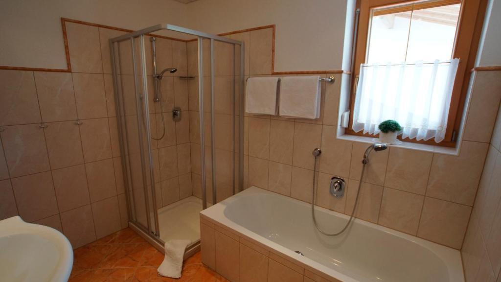 Haus Peter Schiestl Apartment Цел ам Цилер Екстериор снимка
