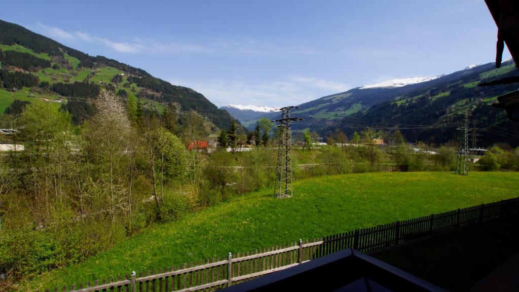 Haus Peter Schiestl Apartment Цел ам Цилер Екстериор снимка